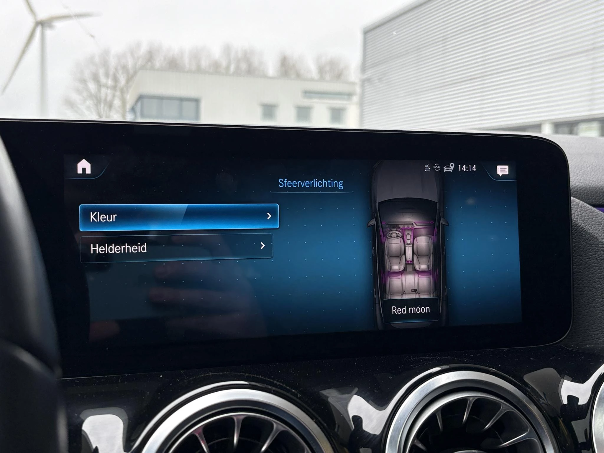 Hoofdafbeelding Mercedes-Benz EQA