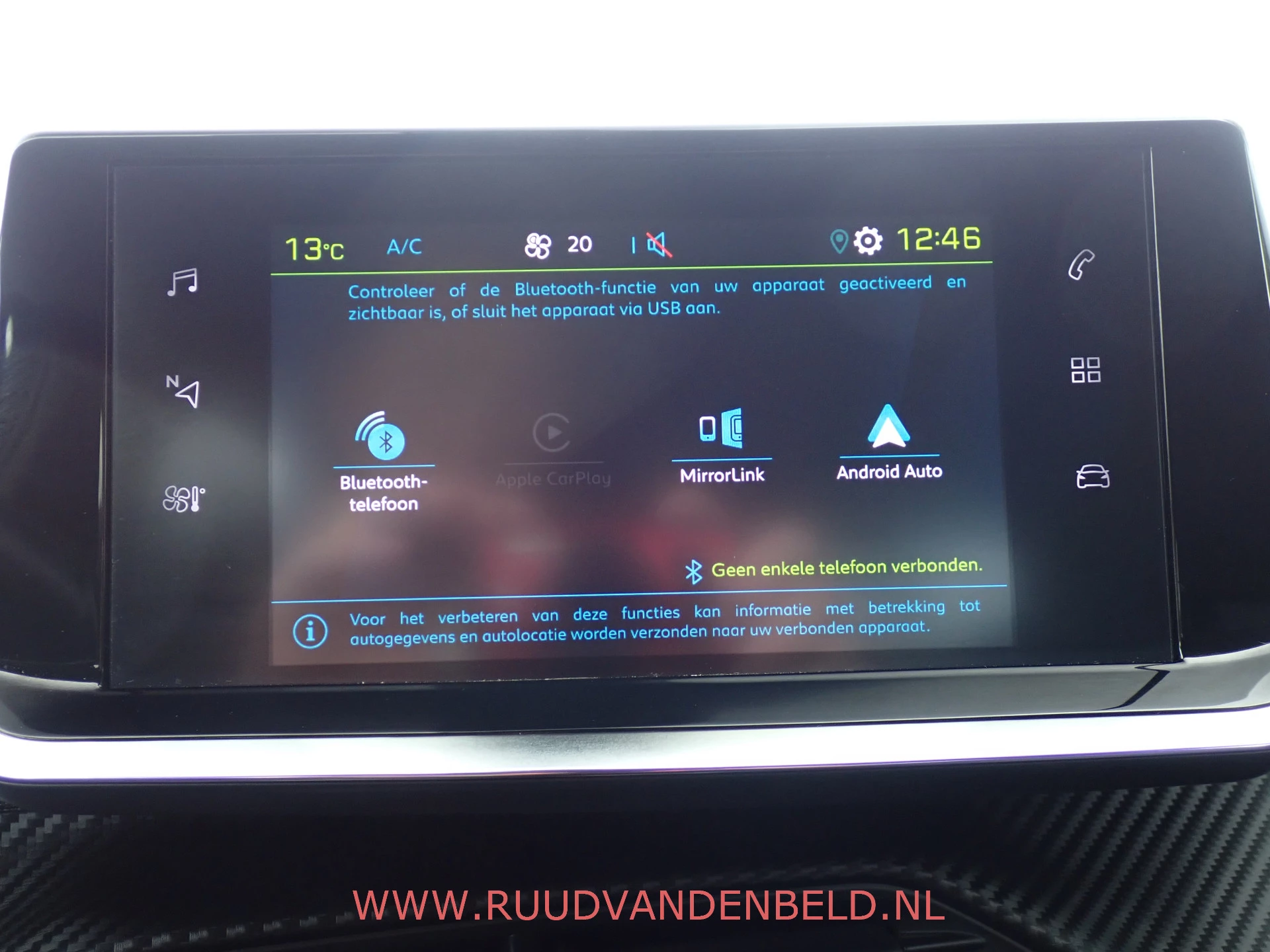 Hoofdafbeelding Peugeot e-2008