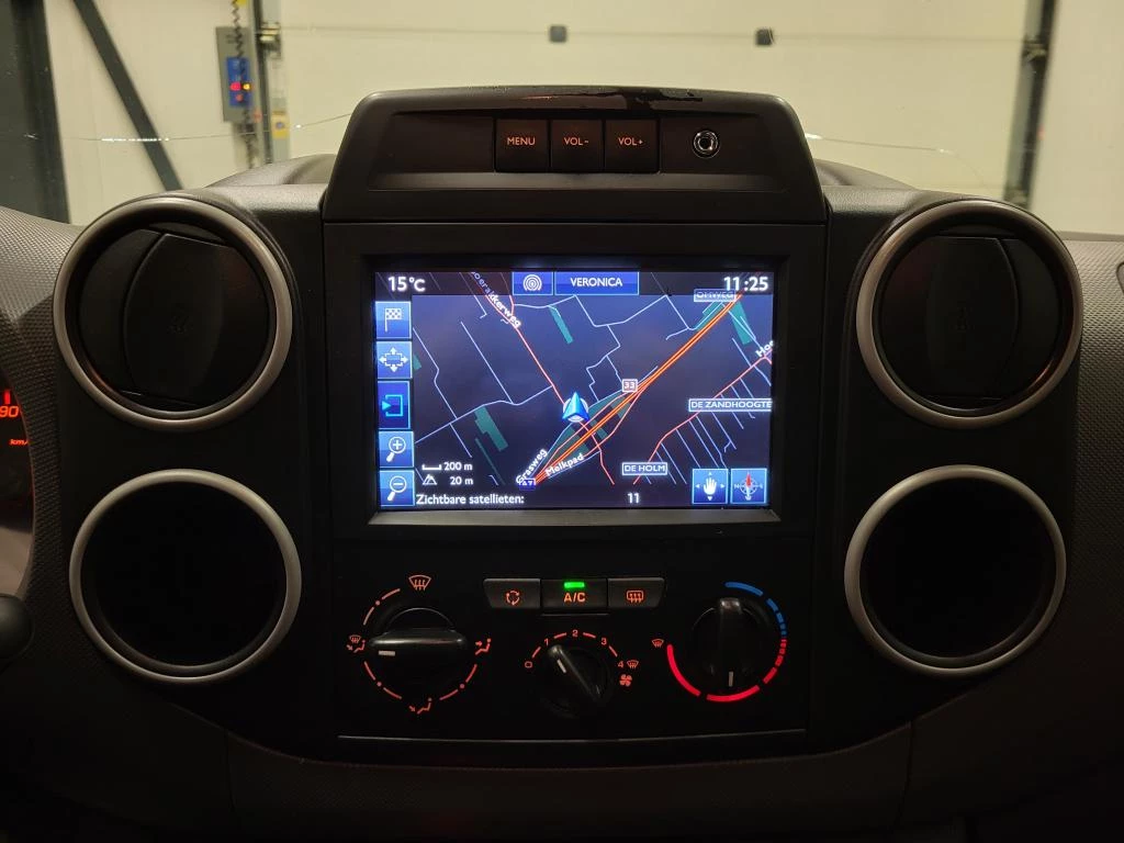 Hoofdafbeelding Peugeot Partner