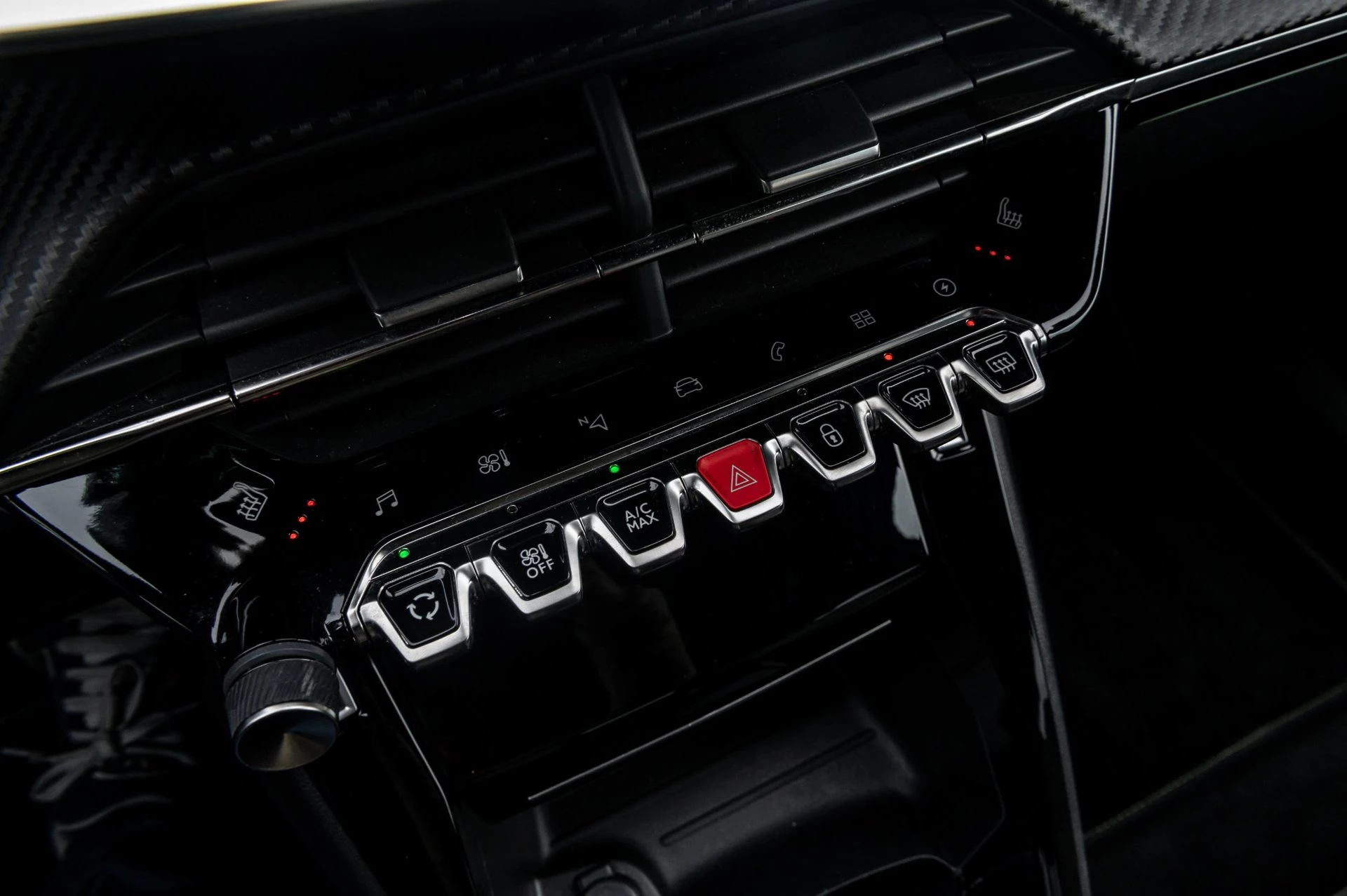 Hoofdafbeelding Peugeot e-2008