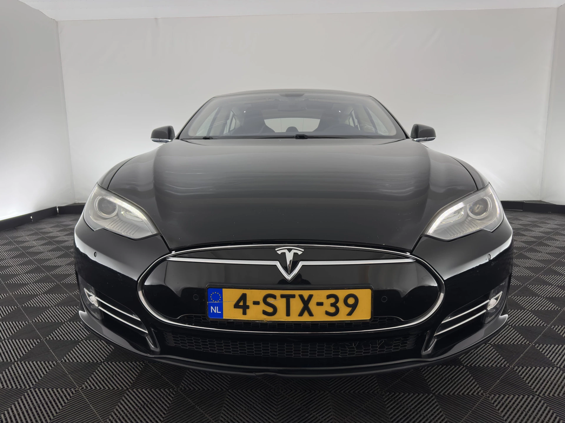Hoofdafbeelding Tesla Model S