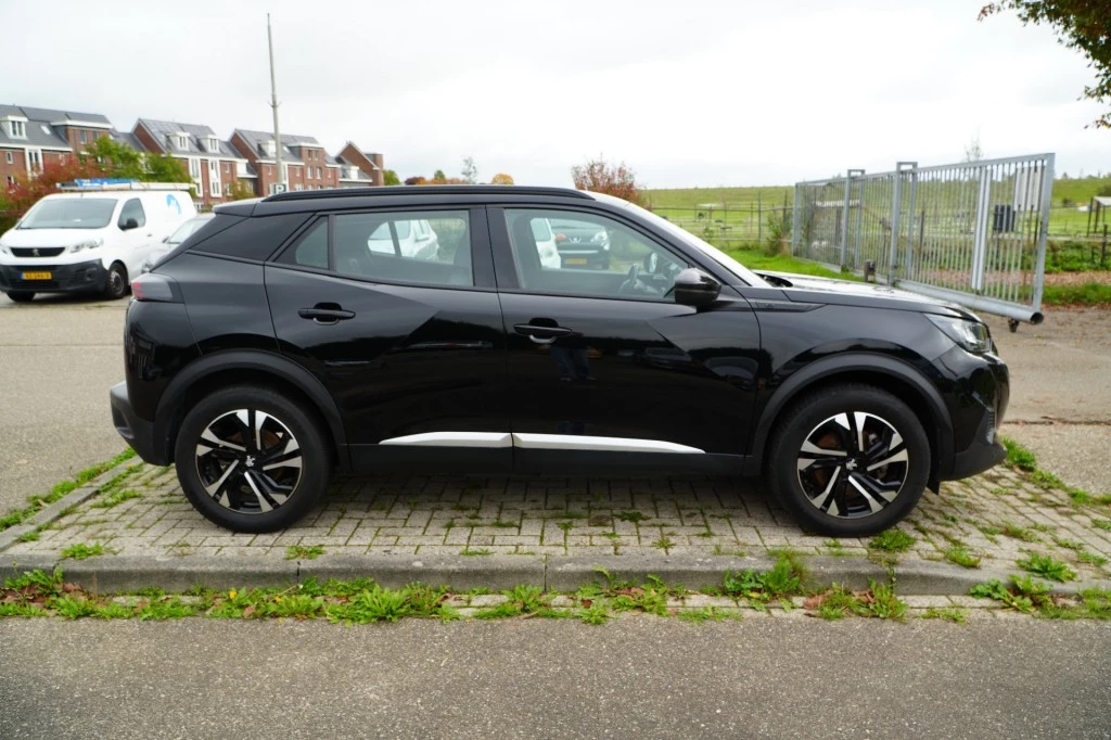 Hoofdafbeelding Peugeot e-2008
