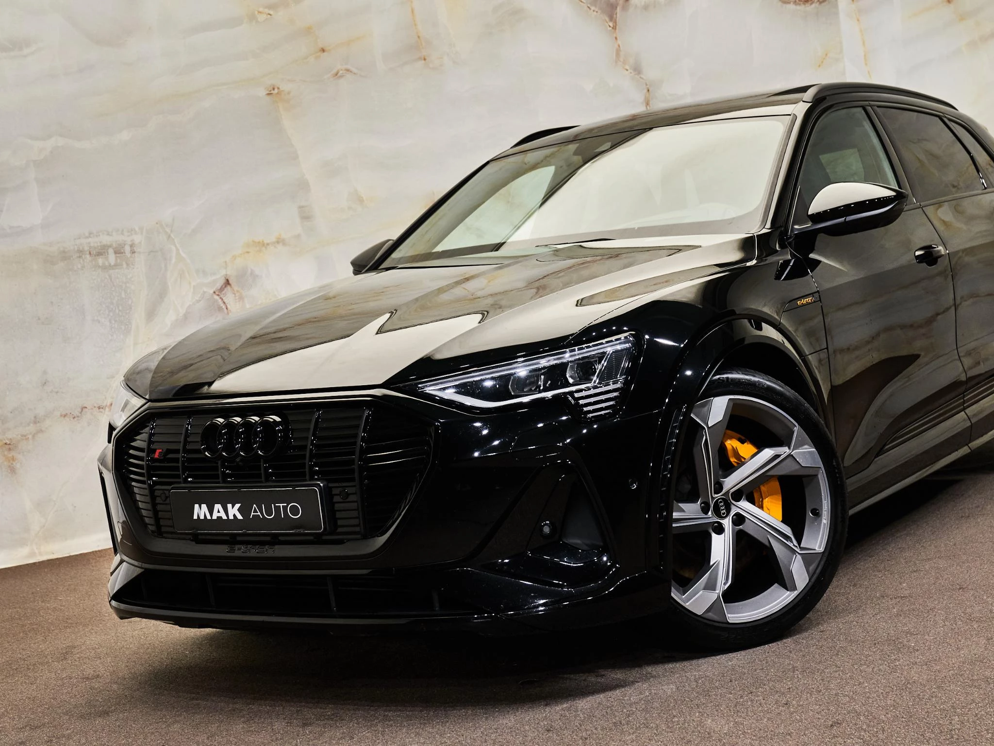 Hoofdafbeelding Audi e-tron