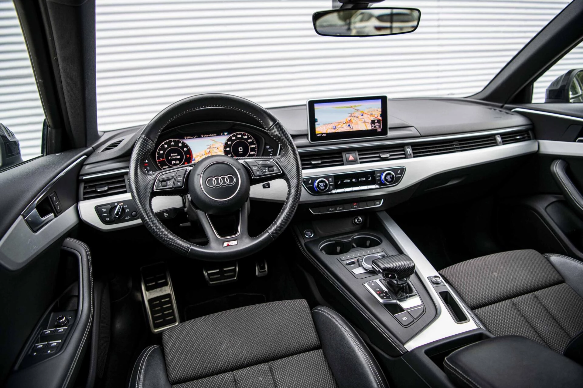 Hoofdafbeelding Audi A4