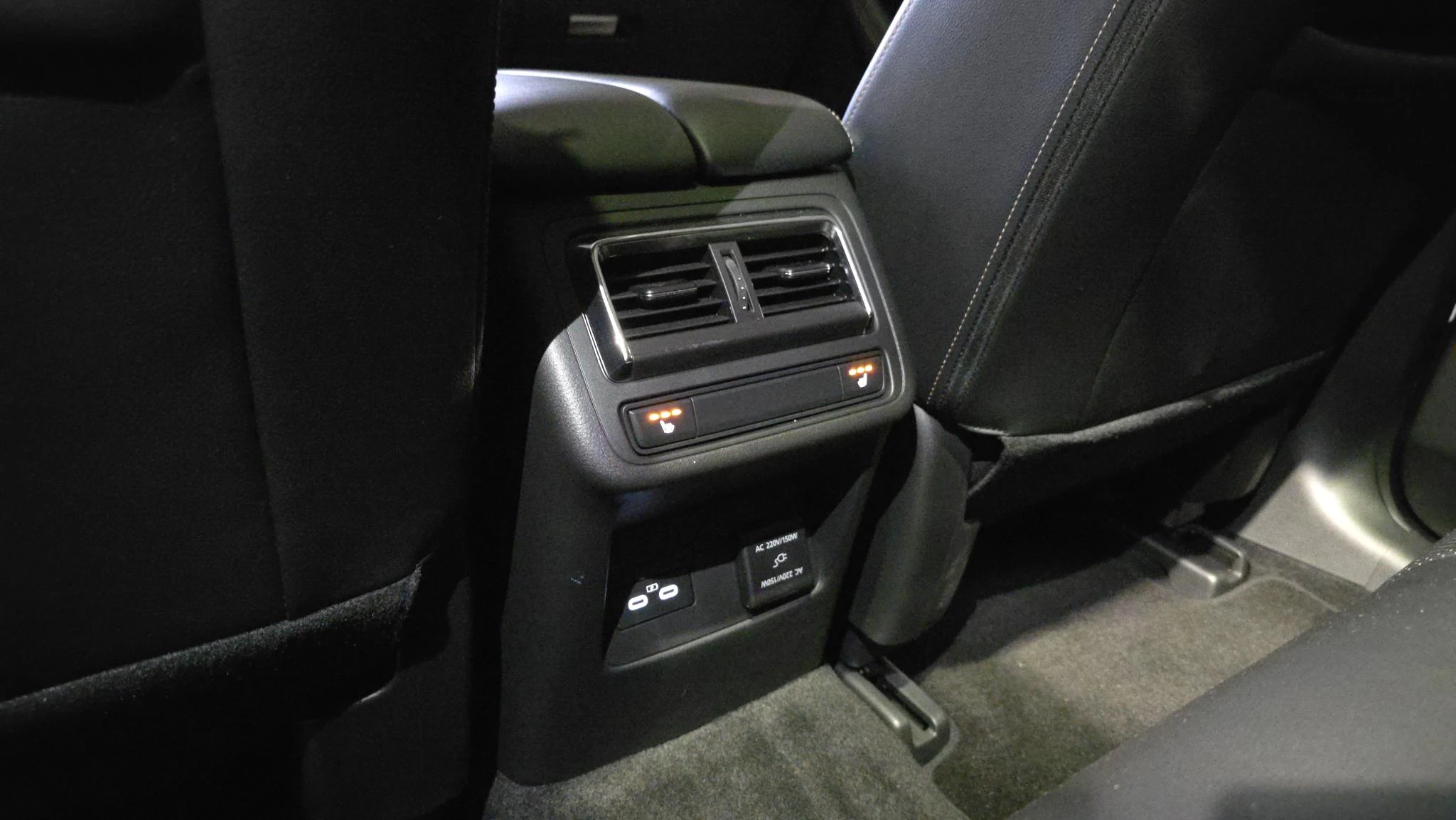 Hoofdafbeelding Mazda CX-60