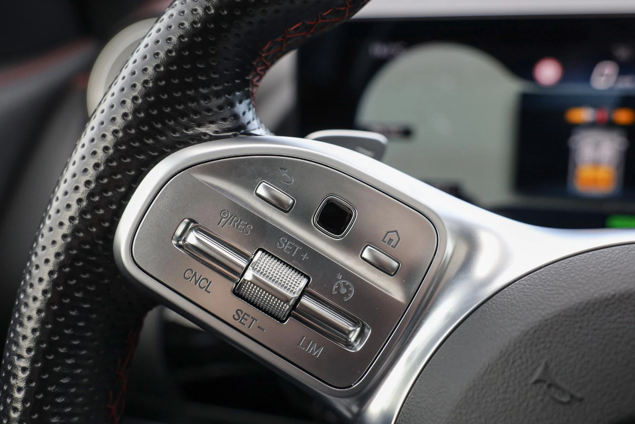 Hoofdafbeelding Mercedes-Benz EQA