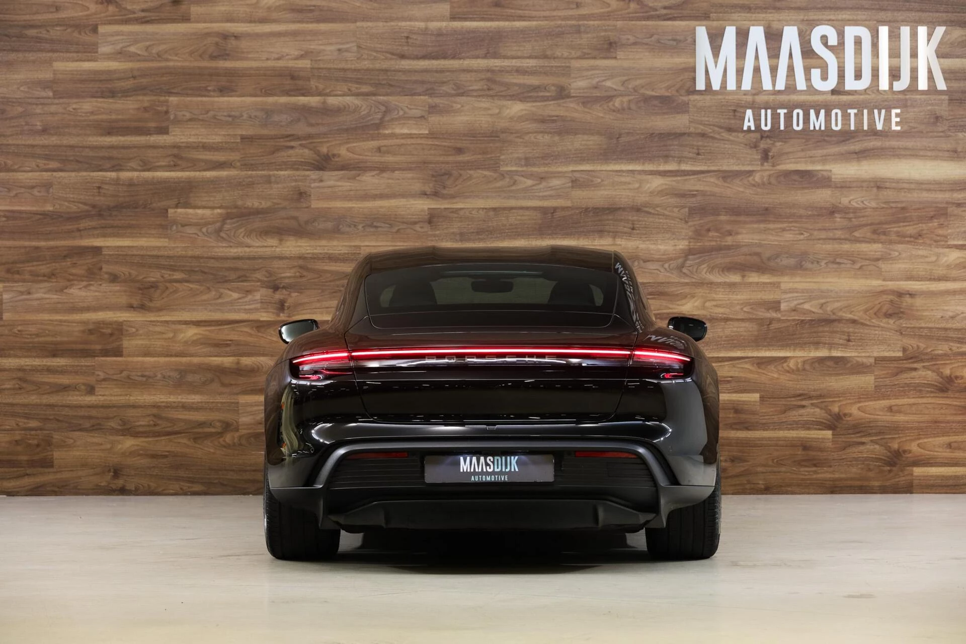 Hoofdafbeelding Porsche Taycan