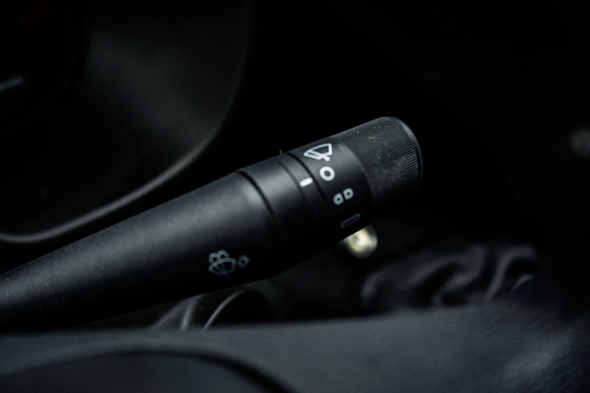 Hoofdafbeelding Iveco 50C18 3.0L | Bakwagen met laadklep | Climatic | Cruise | 180PK | 3.5T Trekgewicht | 2520KG Laadvermogen