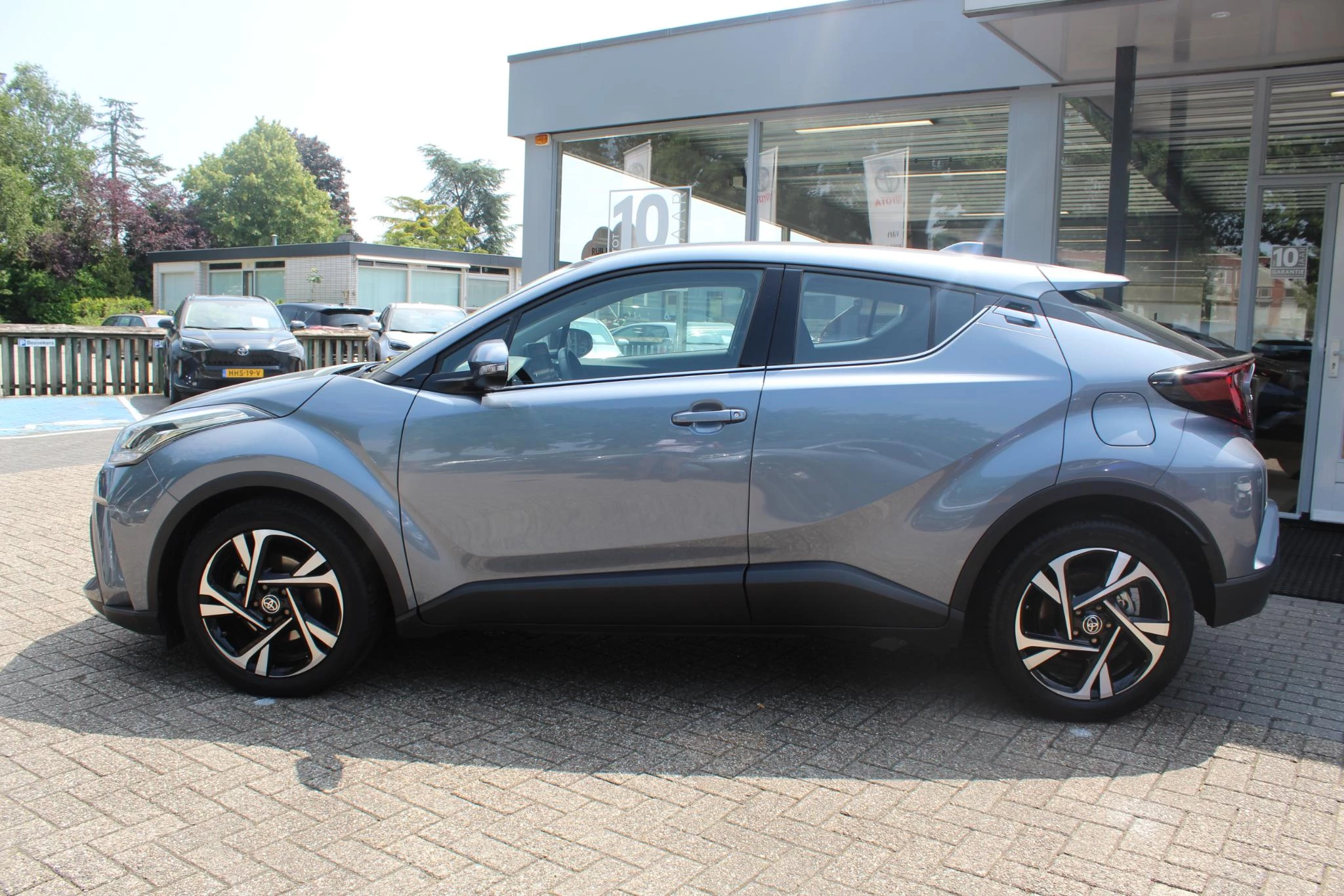 Hoofdafbeelding Toyota C-HR
