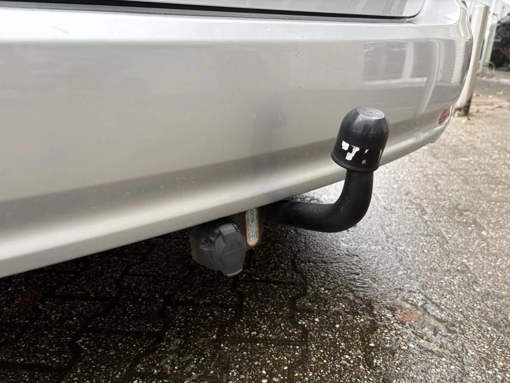 Hoofdafbeelding Toyota Avensis