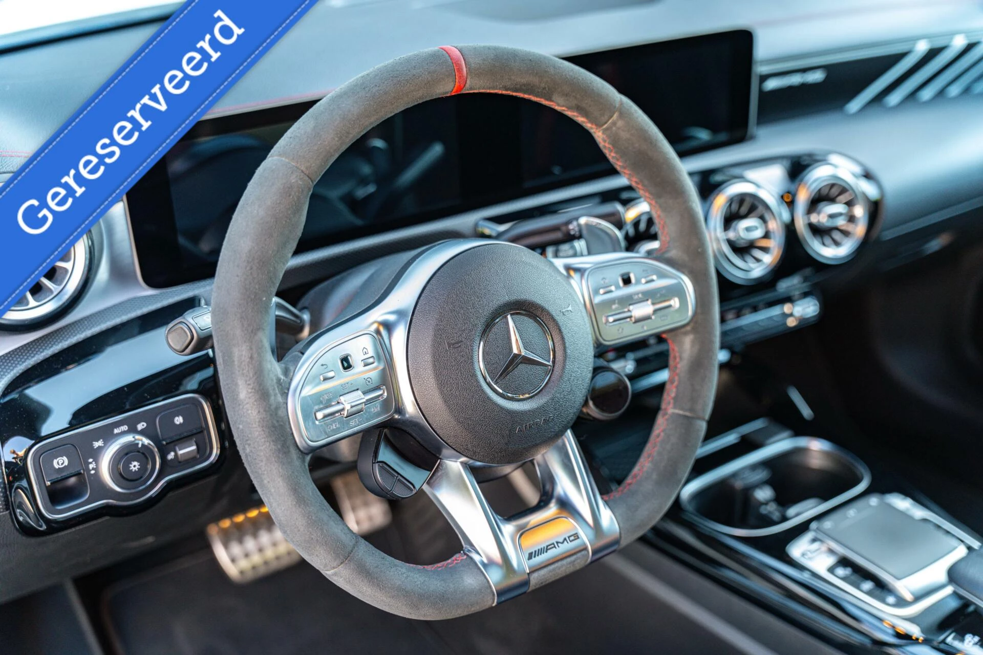 Hoofdafbeelding Mercedes-Benz CLA