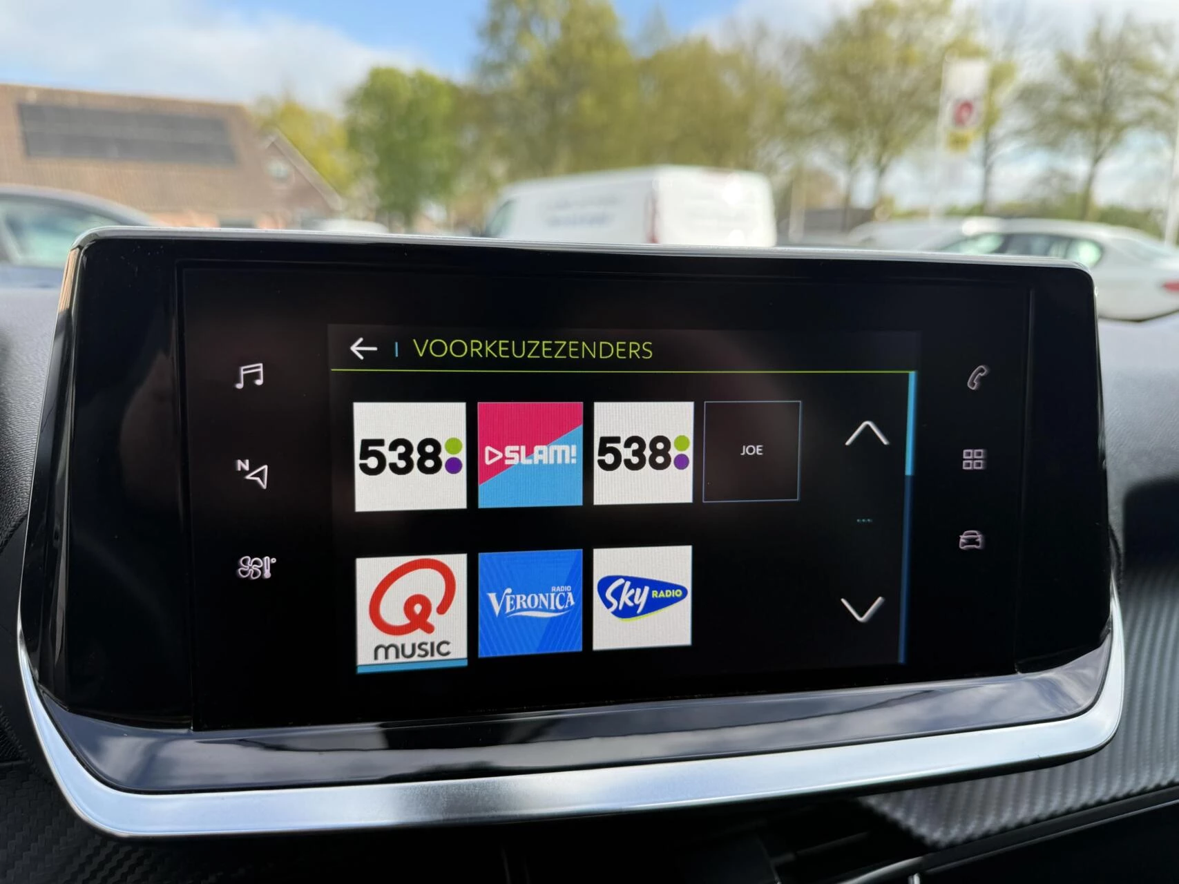 Hoofdafbeelding Peugeot e-2008