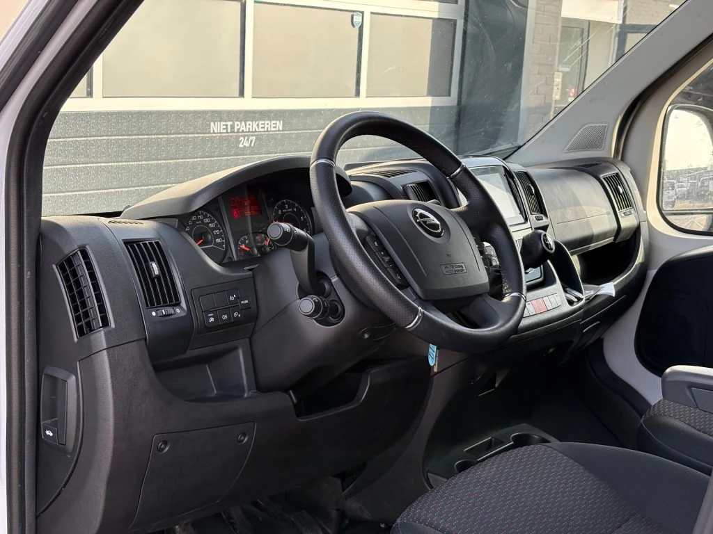 Hoofdafbeelding Opel Movano