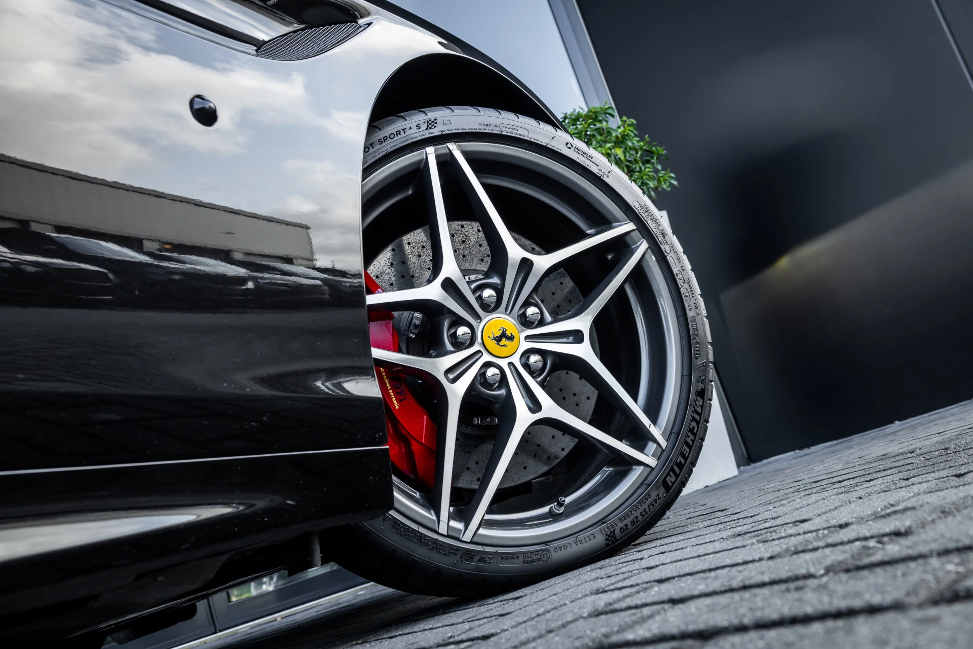 Hoofdafbeelding Ferrari California