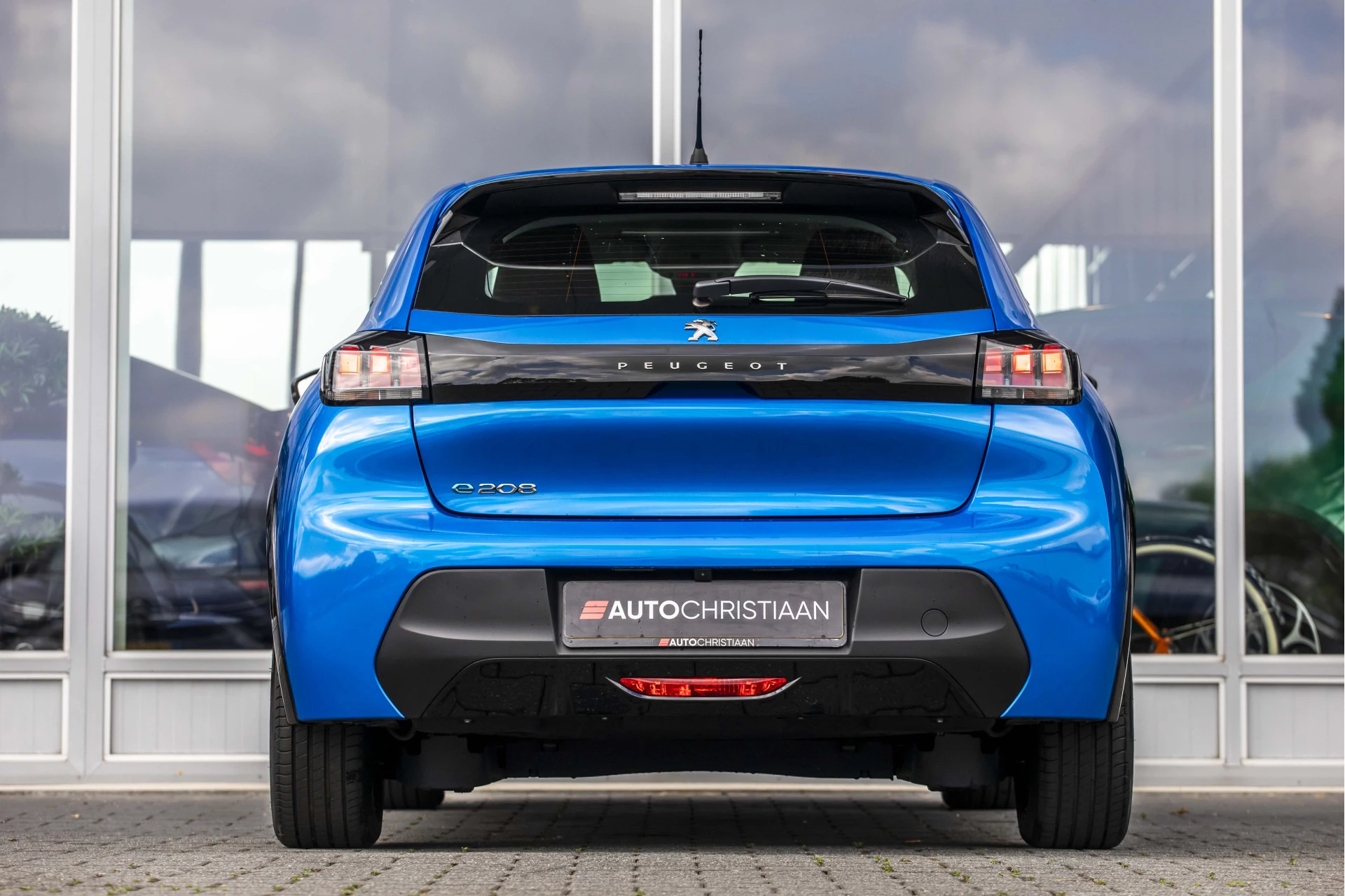 Hoofdafbeelding Peugeot e-208