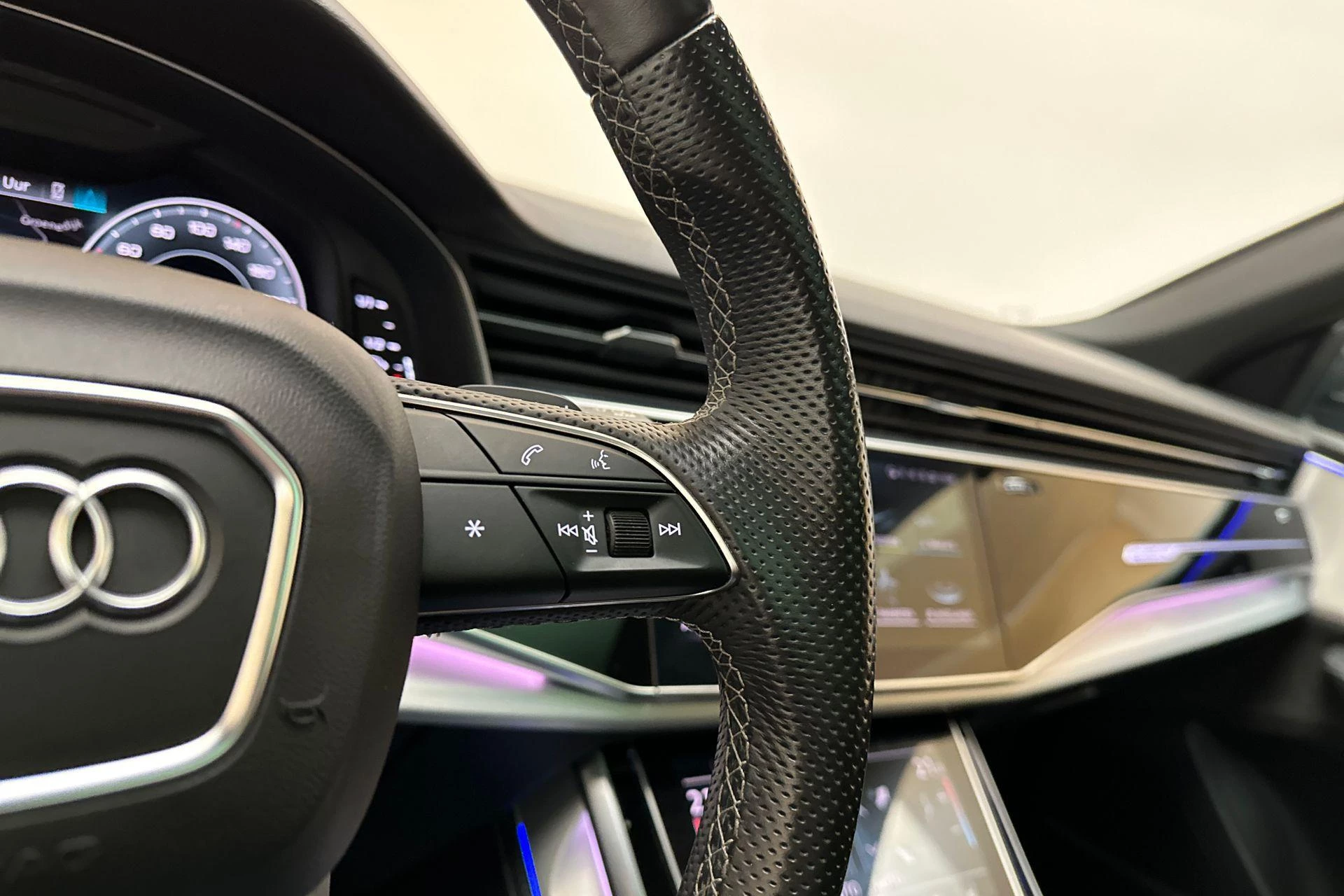 Hoofdafbeelding Audi Q8