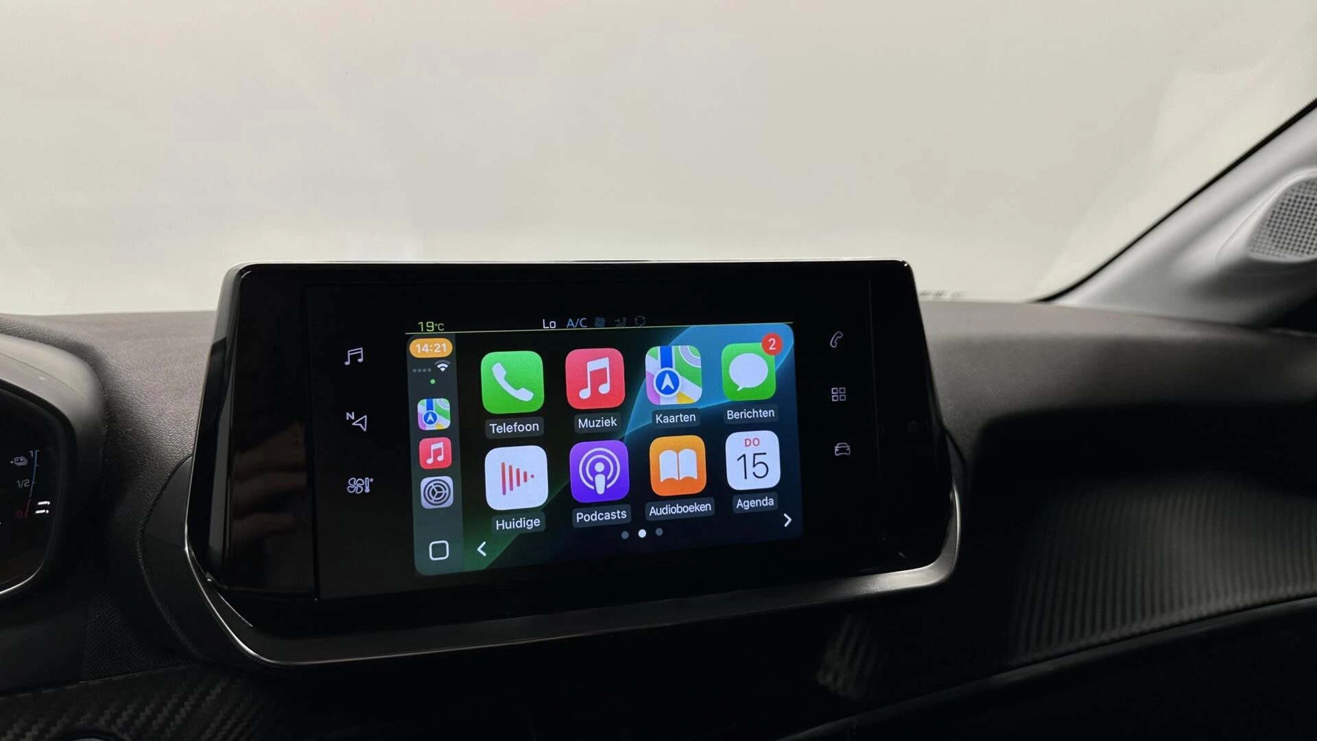 Hoofdafbeelding Peugeot e-208