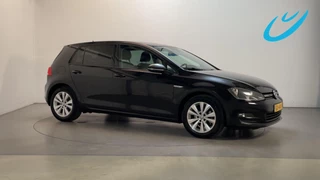 Volkswagen Golf 1.0 TSI 116pk Comfortline Parkeersensoren Navigatie DAB+ Climate Control