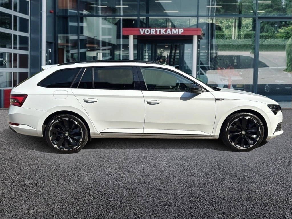 Hoofdafbeelding Škoda Superb