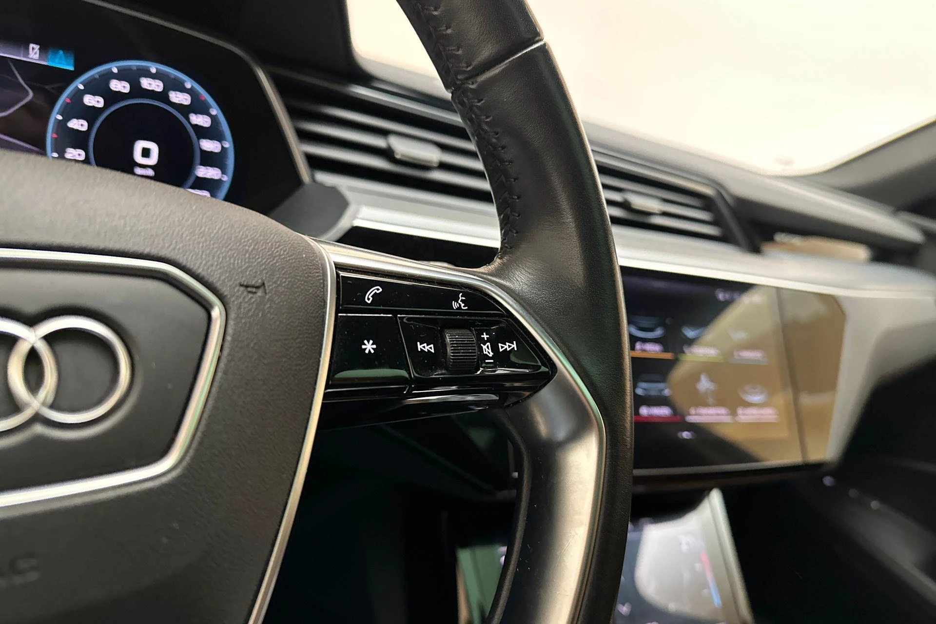 Hoofdafbeelding Audi e-tron