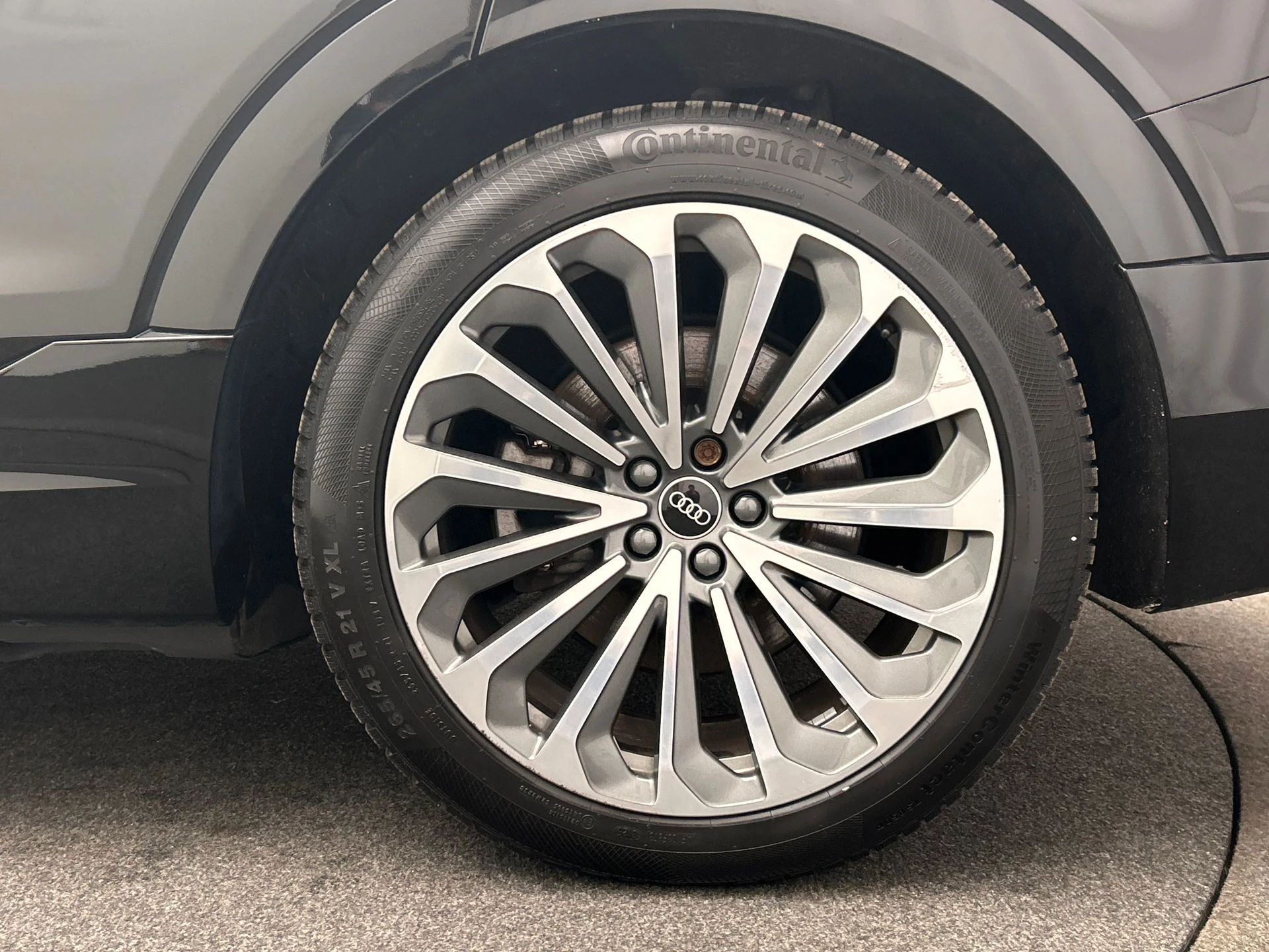 Hoofdafbeelding Audi e-tron
