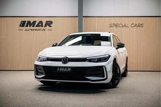 Hoofdafbeelding Volkswagen Passat Volkswagen Passat R-Line Diesel | Trekhaak | Pano | Head-up | Stoelmassage |