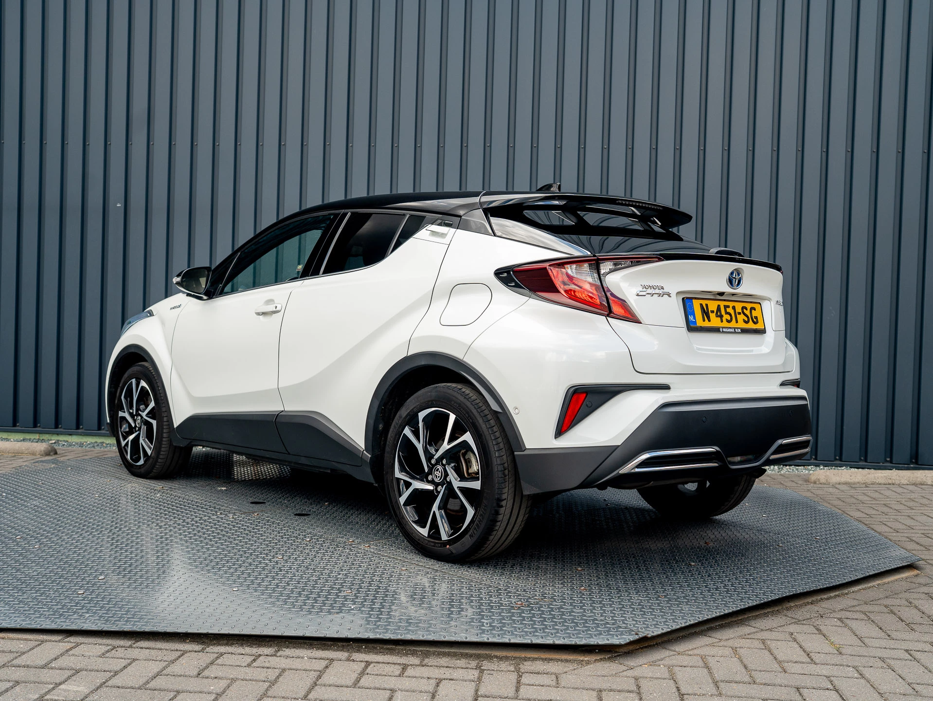 Hoofdafbeelding Toyota C-HR