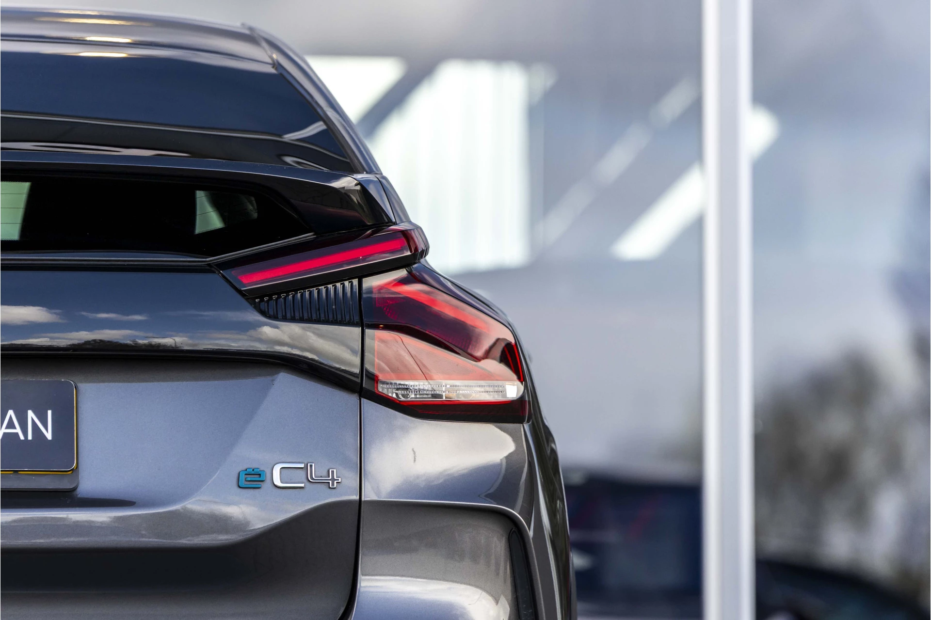 Hoofdafbeelding Citroën ë-C4