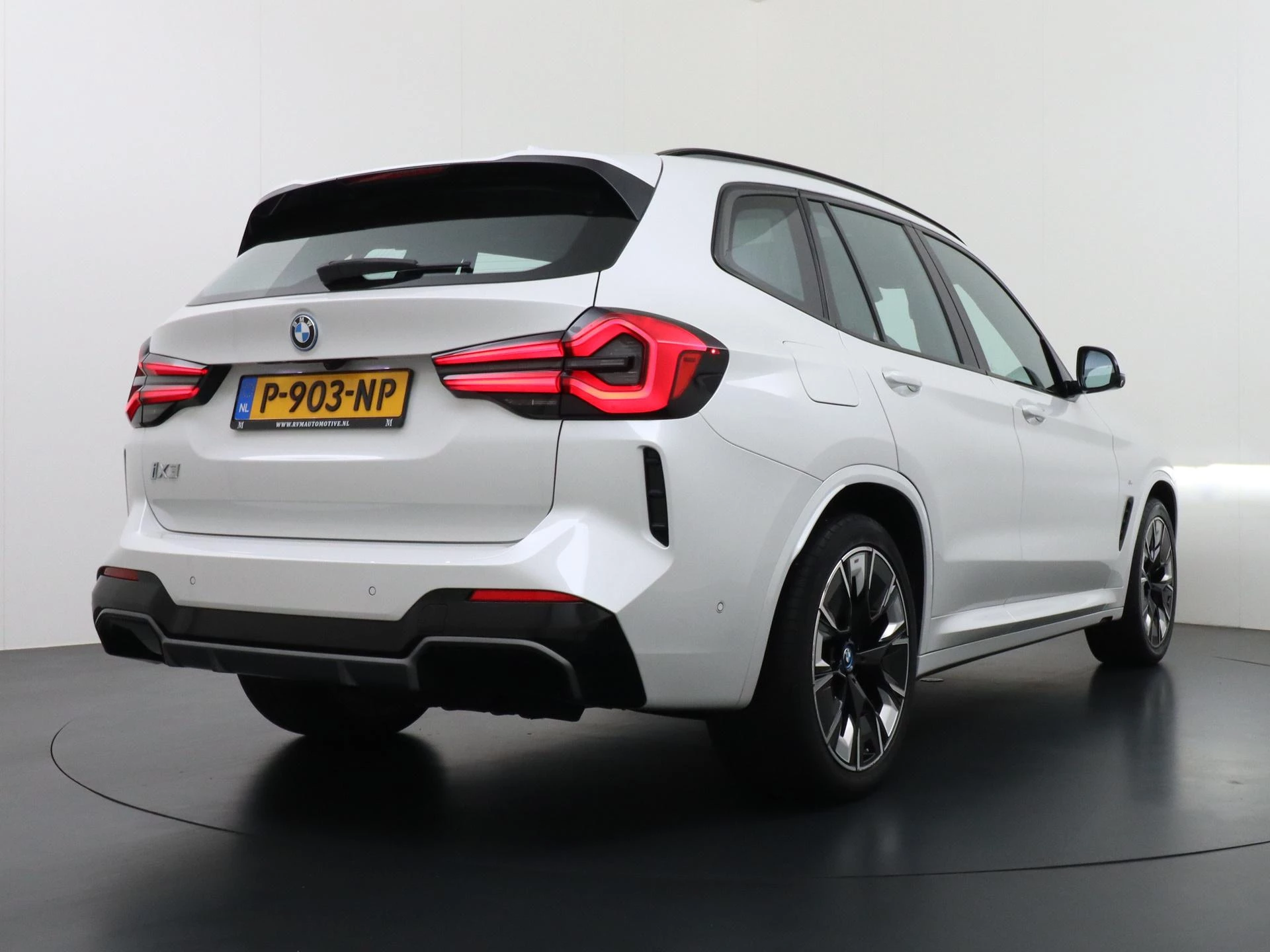 Hoofdafbeelding BMW iX3
