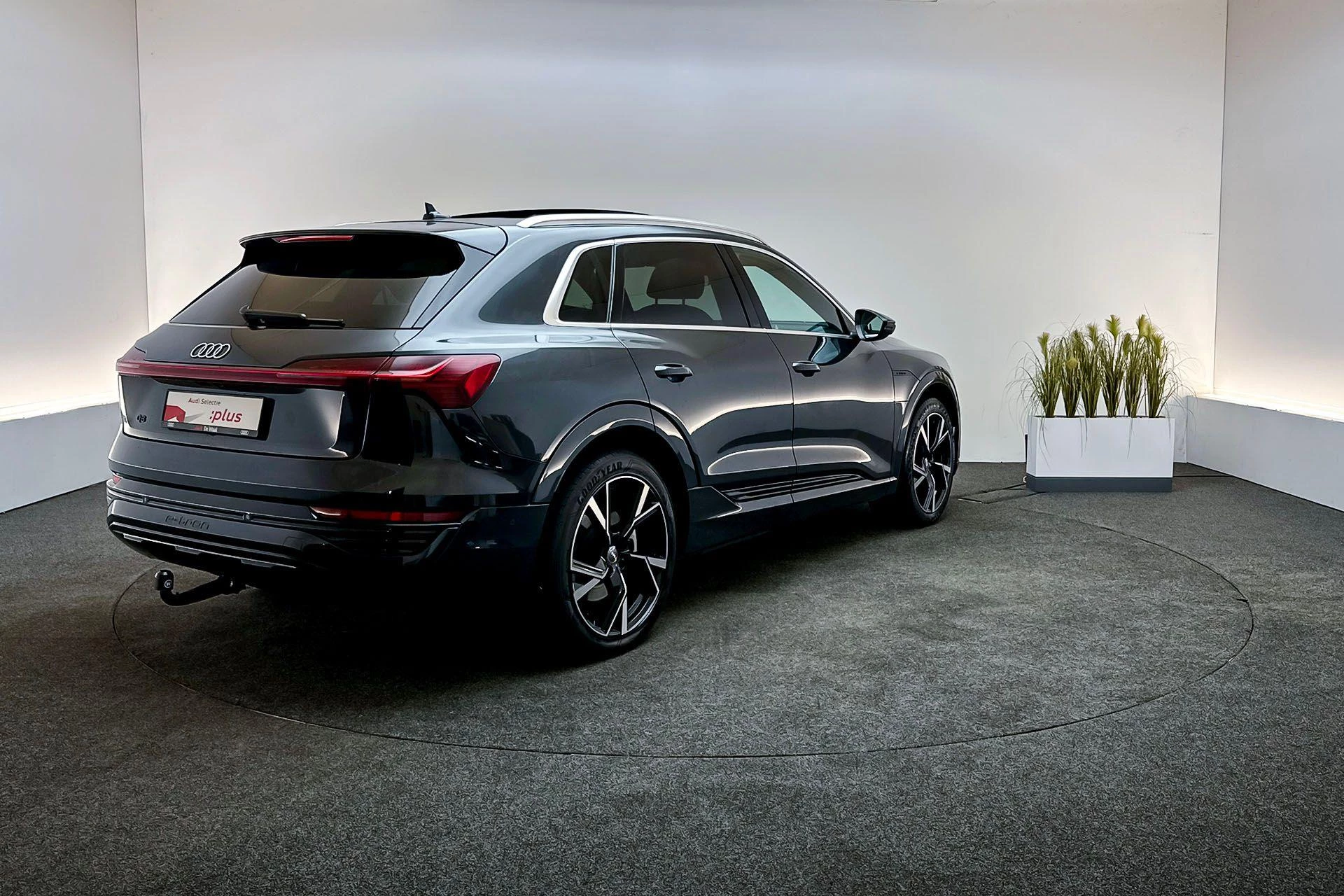 Hoofdafbeelding Audi Q8 e-tron