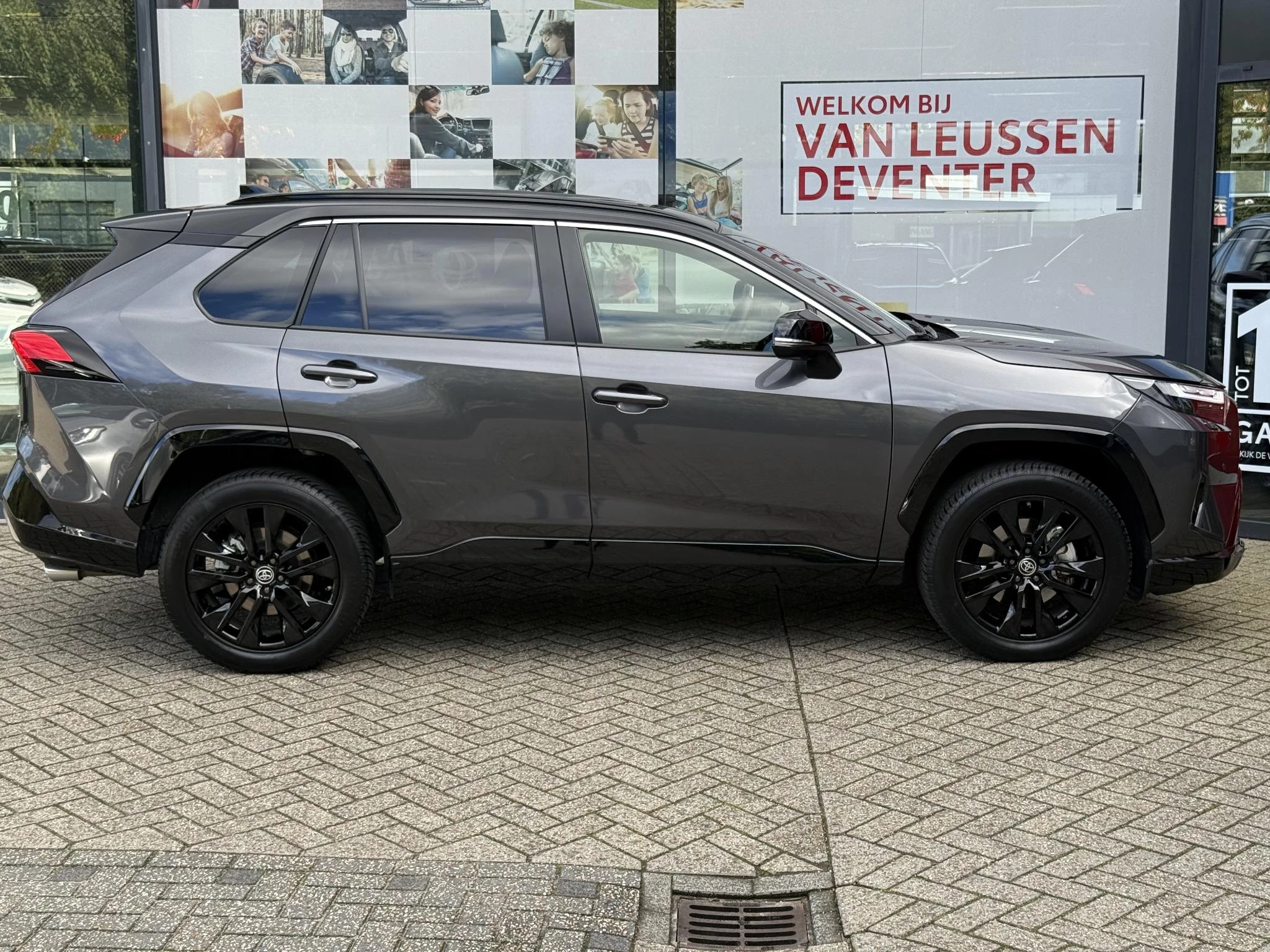 Hoofdafbeelding Toyota RAV4