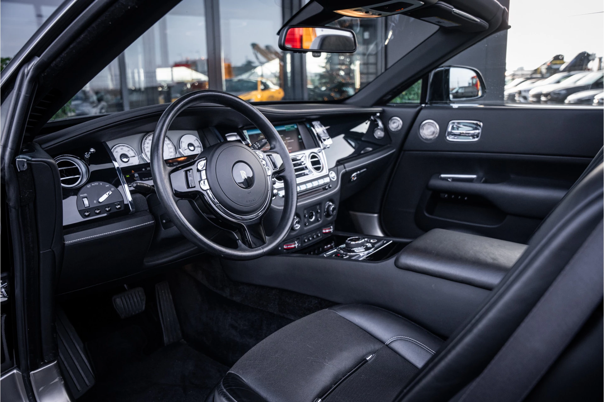 Hoofdafbeelding Rolls-Royce Dawn