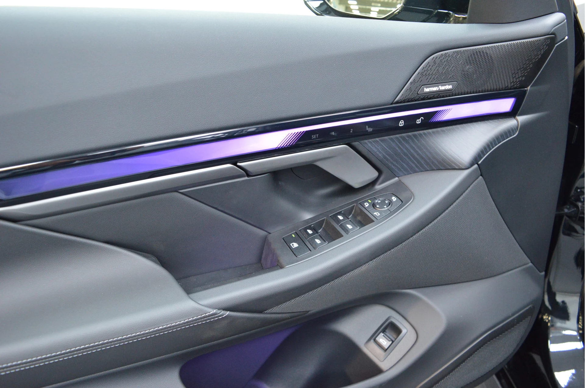 Hoofdafbeelding BMW i5