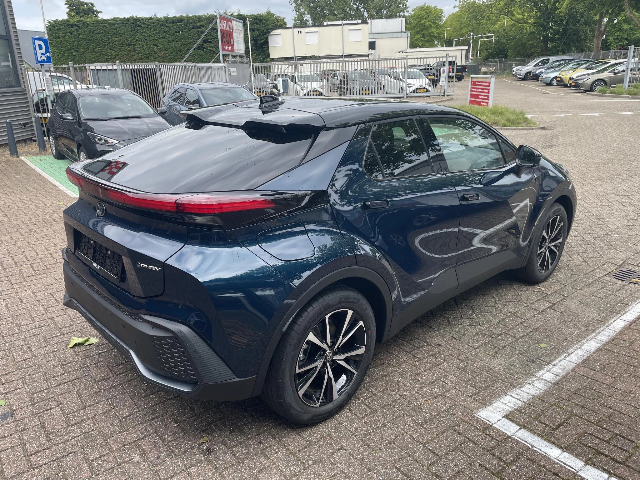 Hoofdafbeelding Toyota C-HR