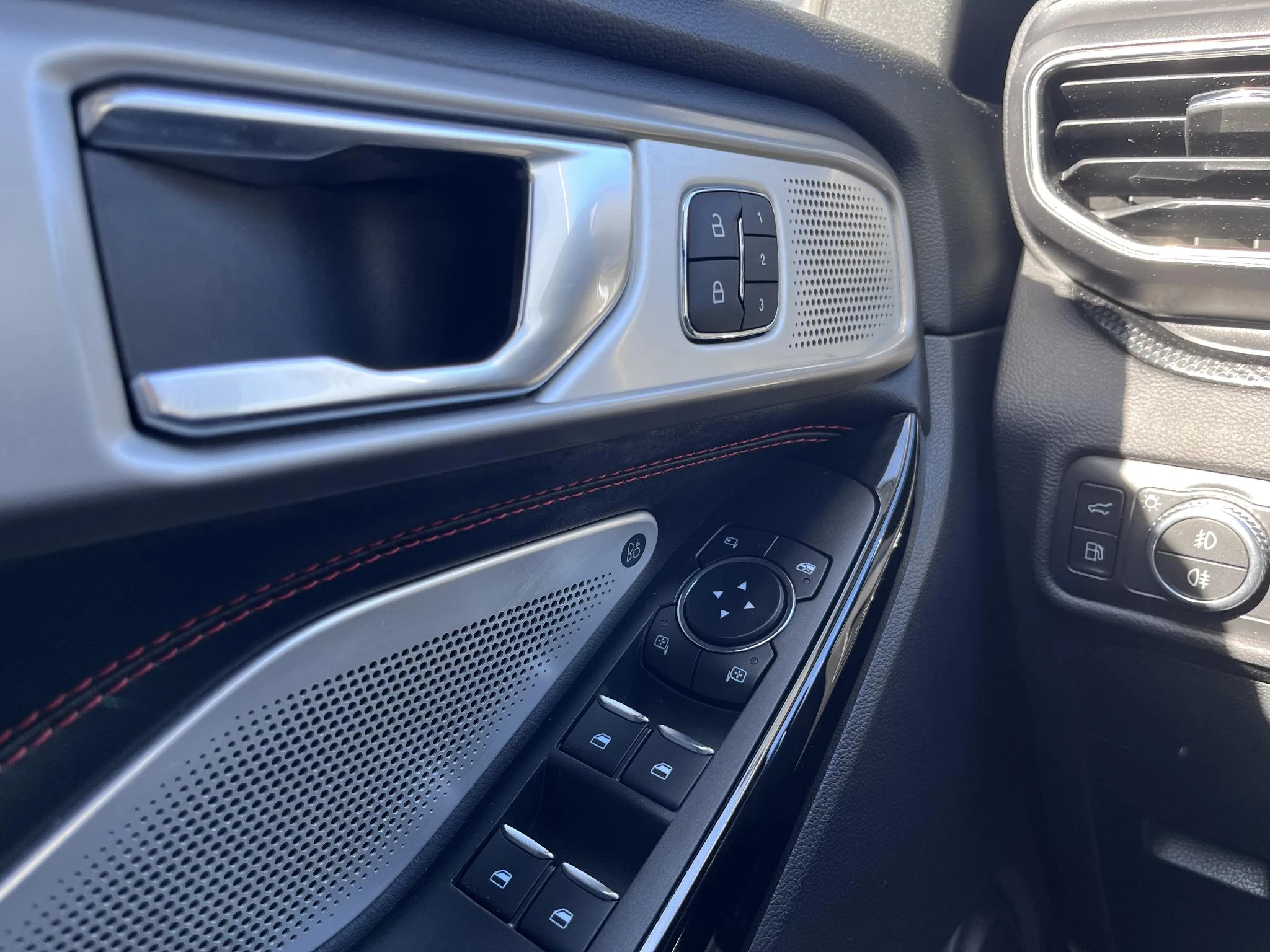 Hoofdafbeelding Ford Explorer