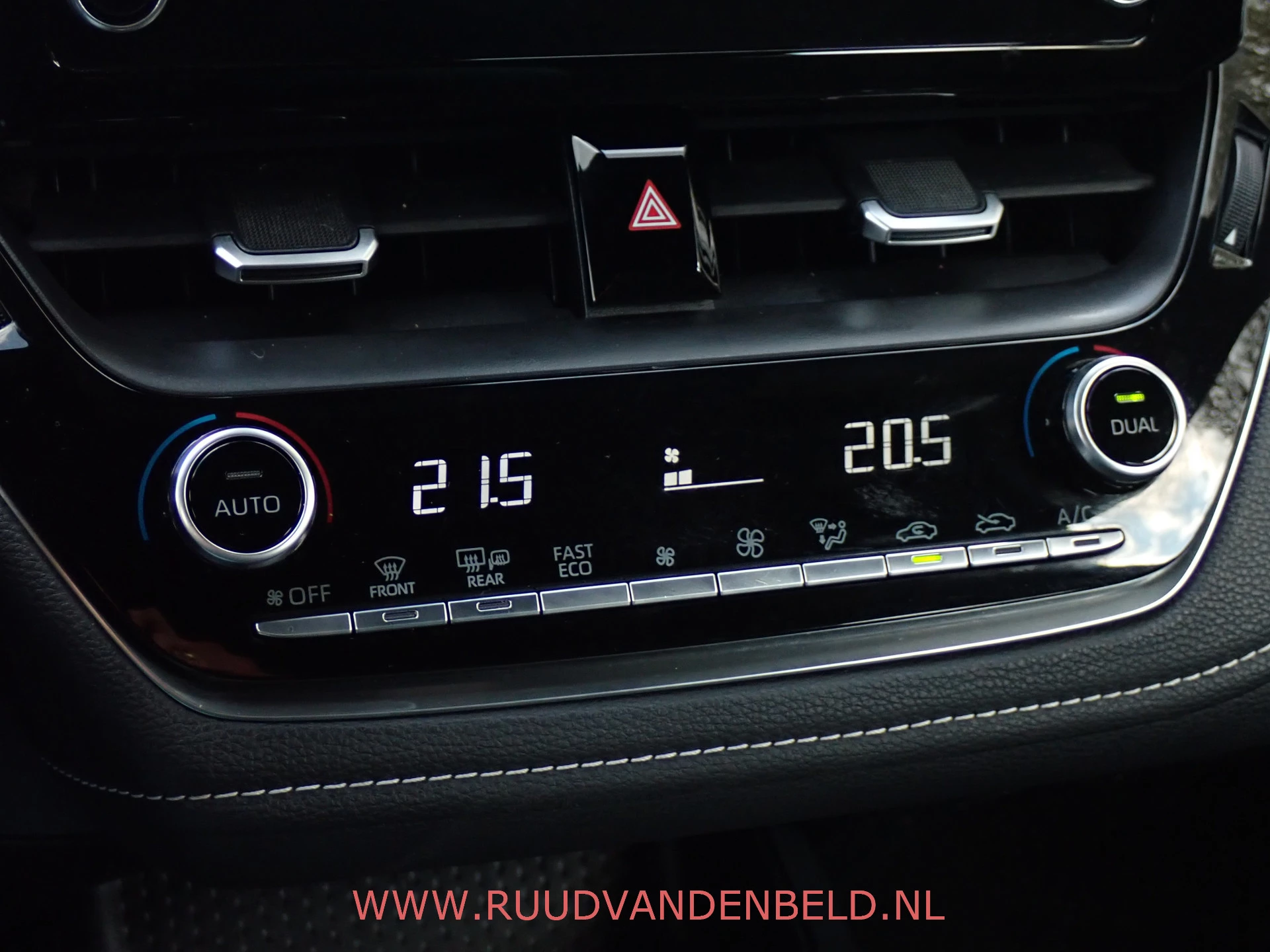 Hoofdafbeelding Toyota Corolla