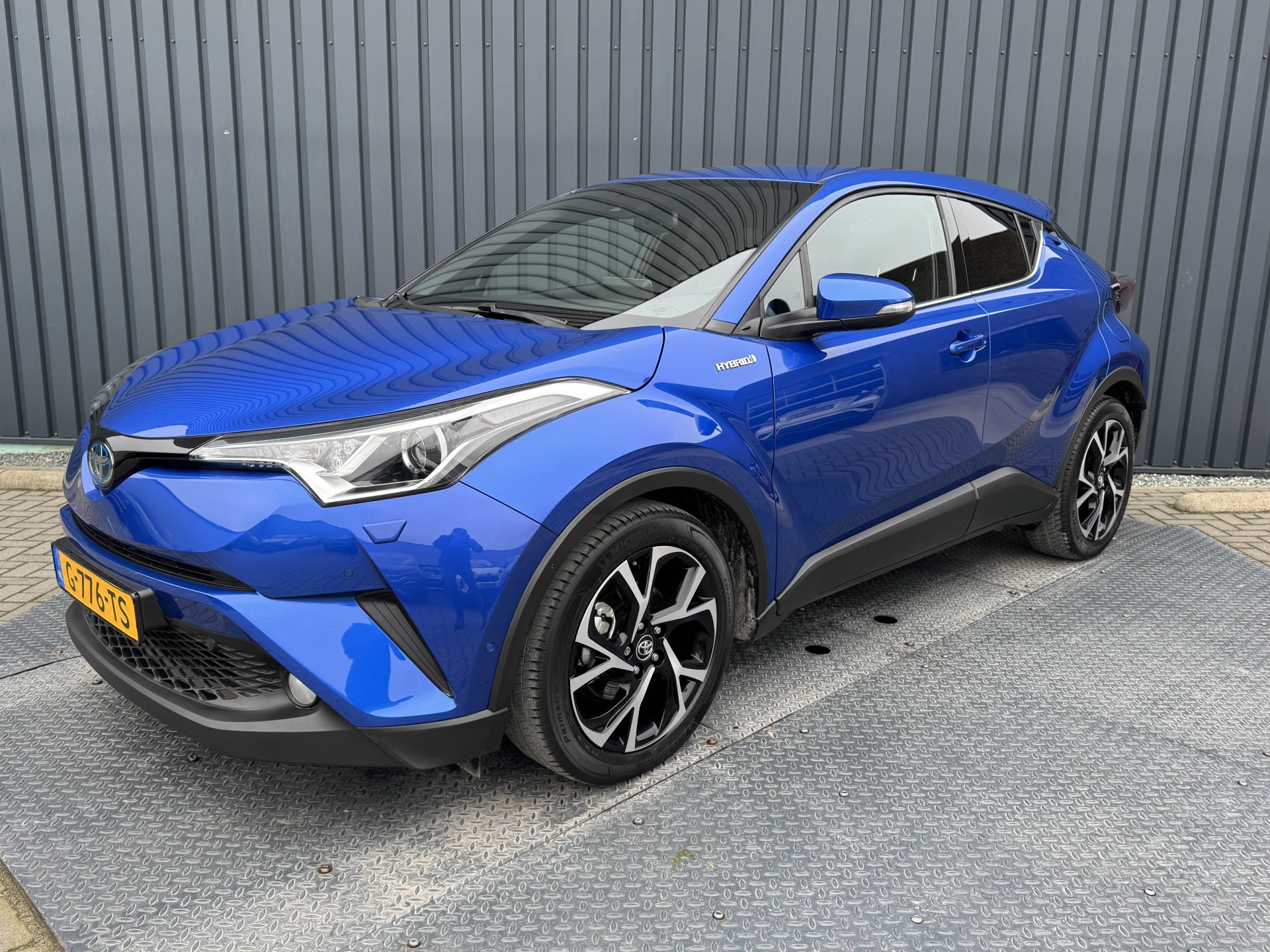 Hoofdafbeelding Toyota C-HR