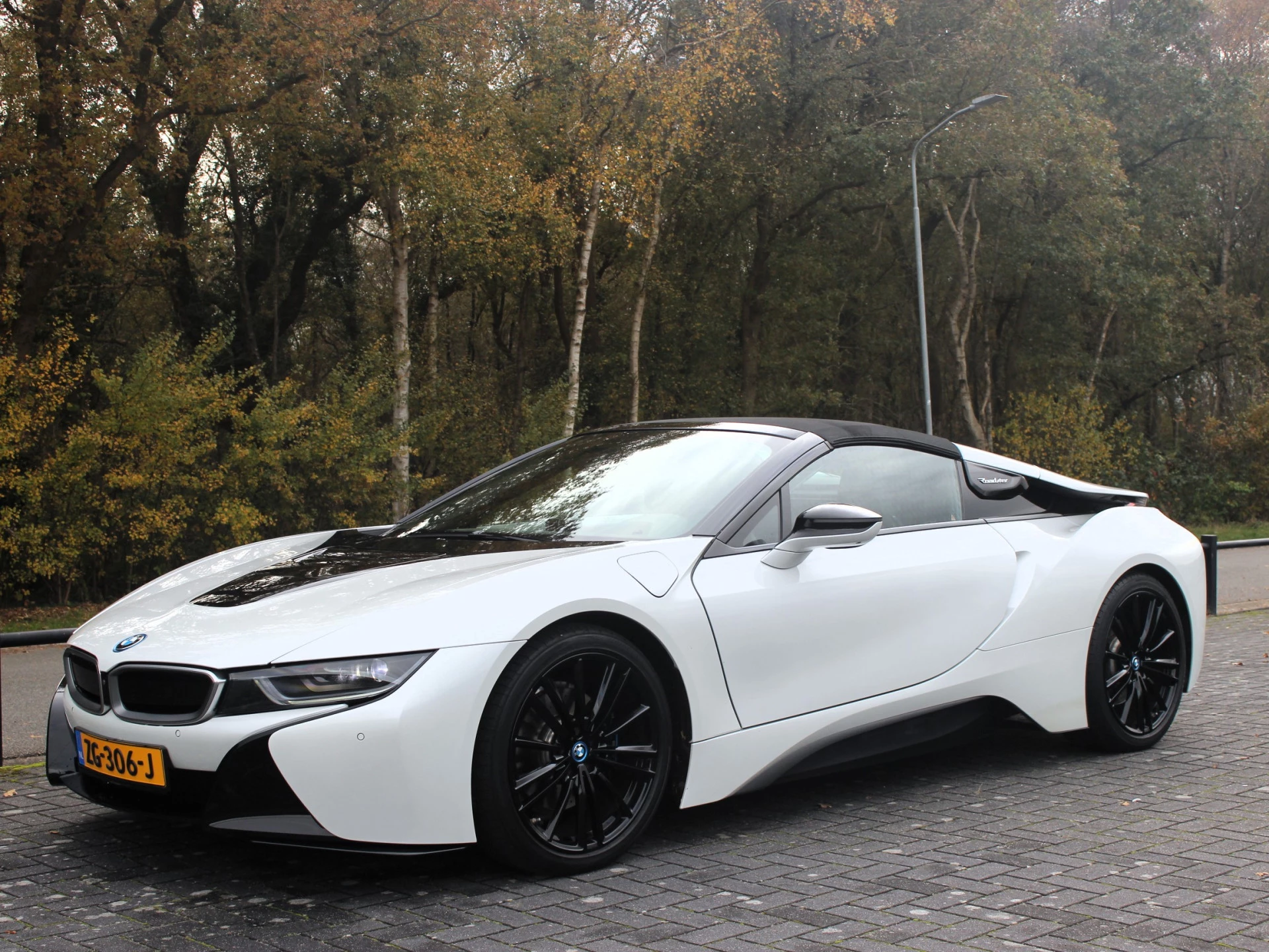 Hoofdafbeelding BMW i8