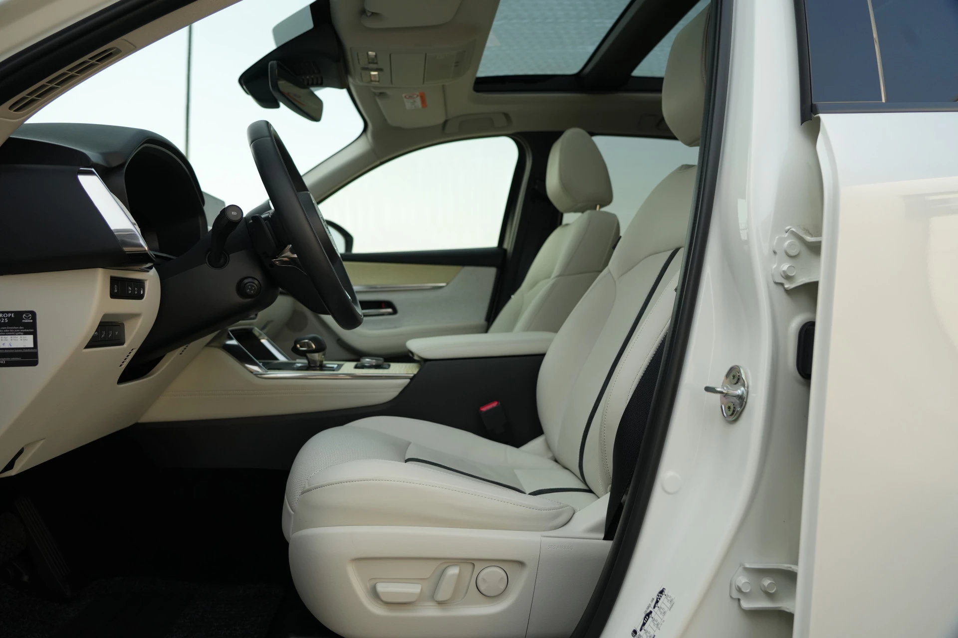 Hoofdafbeelding Mazda CX-60