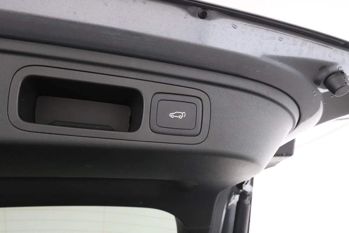 Hoofdafbeelding MG HS