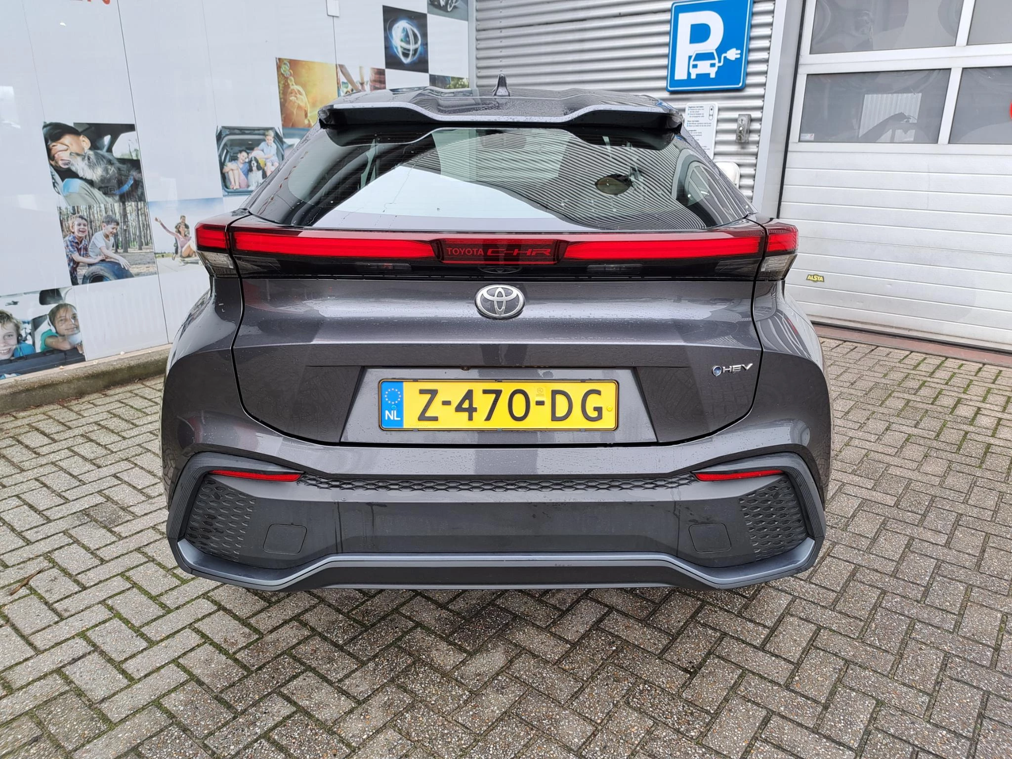 Hoofdafbeelding Toyota C-HR