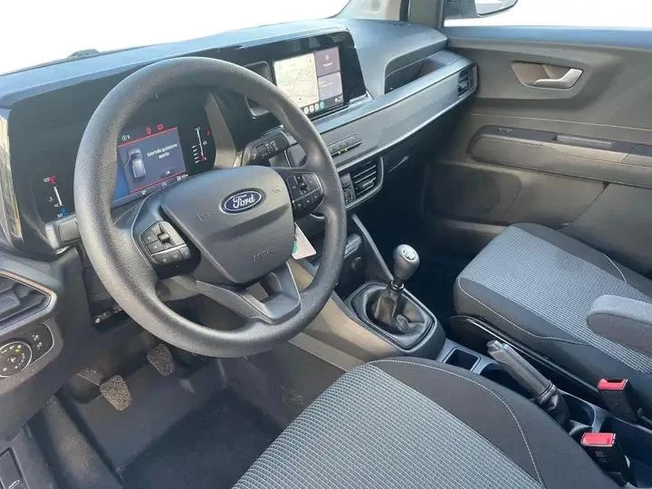 Hoofdafbeelding Ford Transit Courier