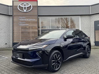 Toyota bZ4X DYNAMIC 73 kWh NIEUW & DIRECT LEVERBAAR!!! WARMTEPOMP STOEL/STUURVERW PARK-SENSOREN 360° CAMERA EL-STOEL APPLE/ANDROID LED