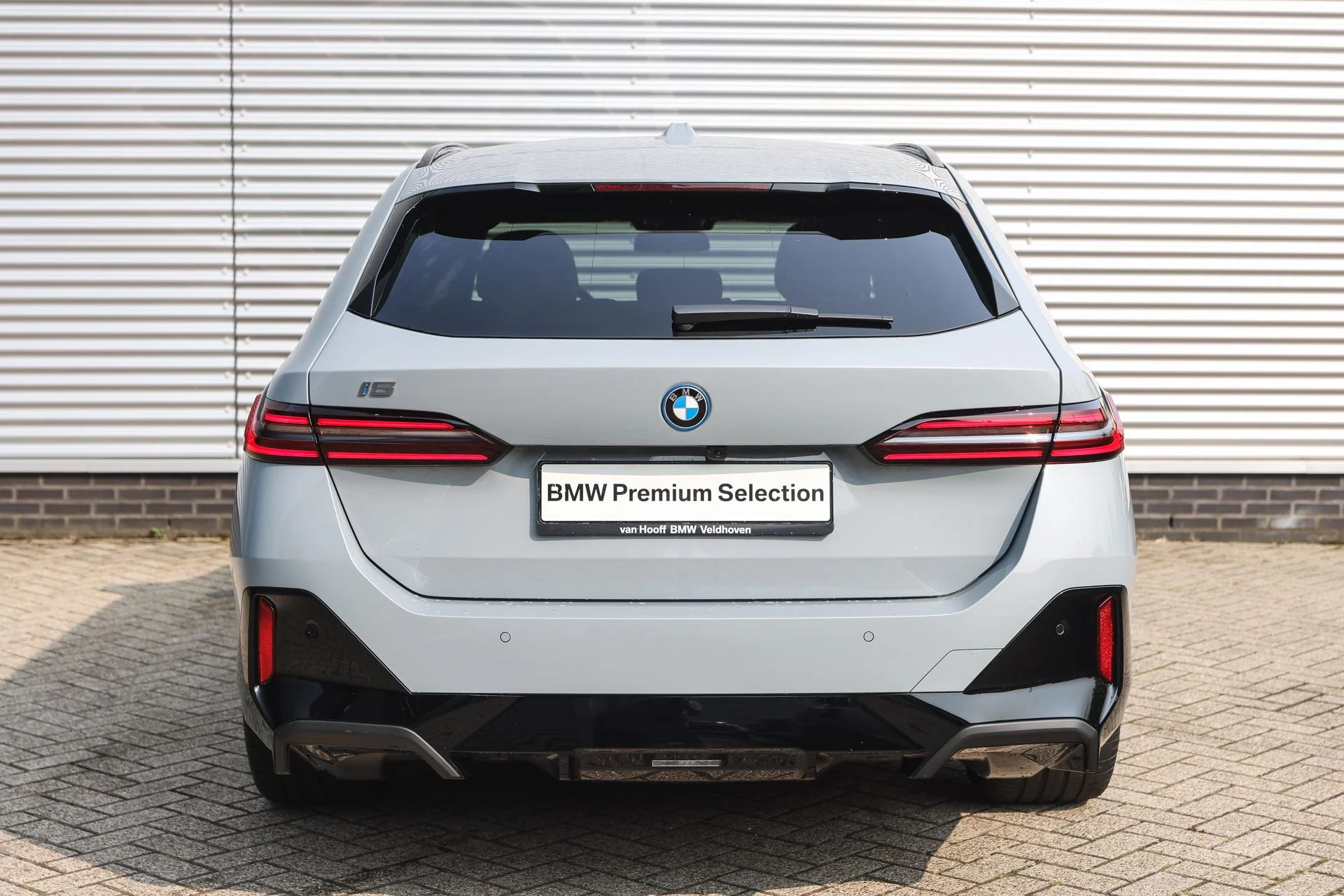 Hoofdafbeelding BMW i5