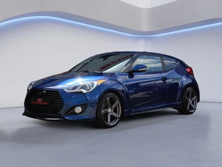 Hoofdafbeelding Hyundai Veloster Hyundai Veloster 1.6 T GDI i-Catcher 204PK/Apple Carplay/Leder/Cruise Control/Stoelverwarming/Camera/Navi/18"LMV/(MET GARANTIE*