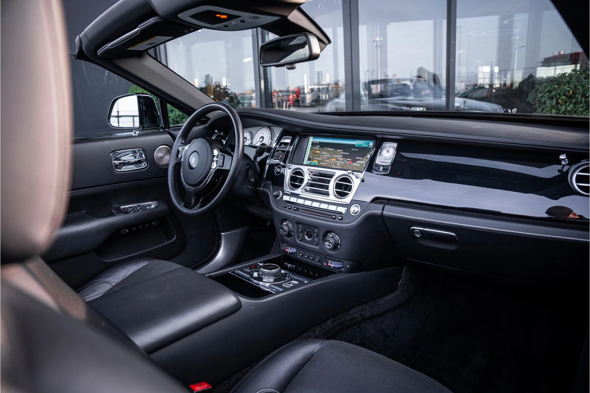 Hoofdafbeelding Rolls-Royce Dawn