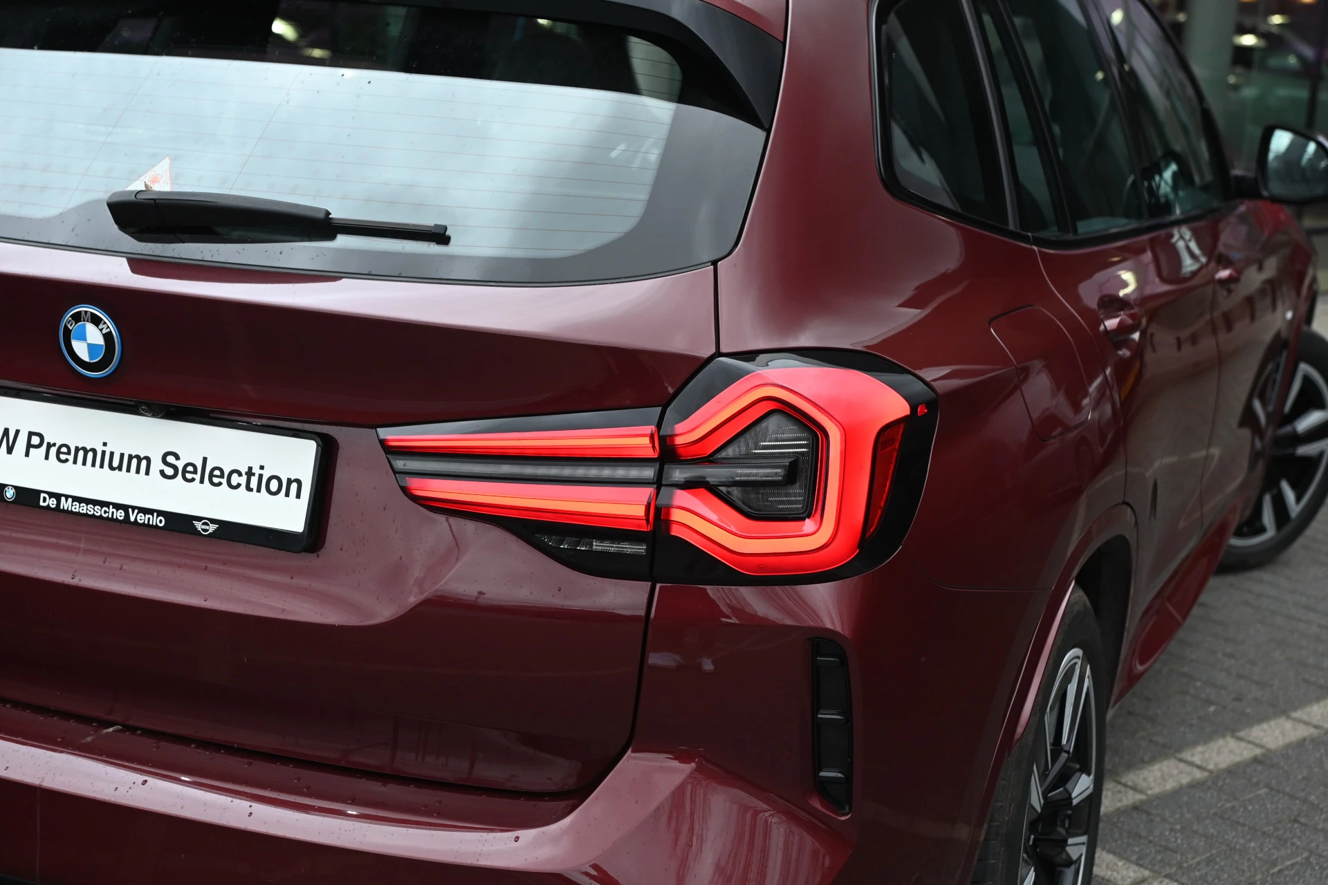 Hoofdafbeelding BMW iX3