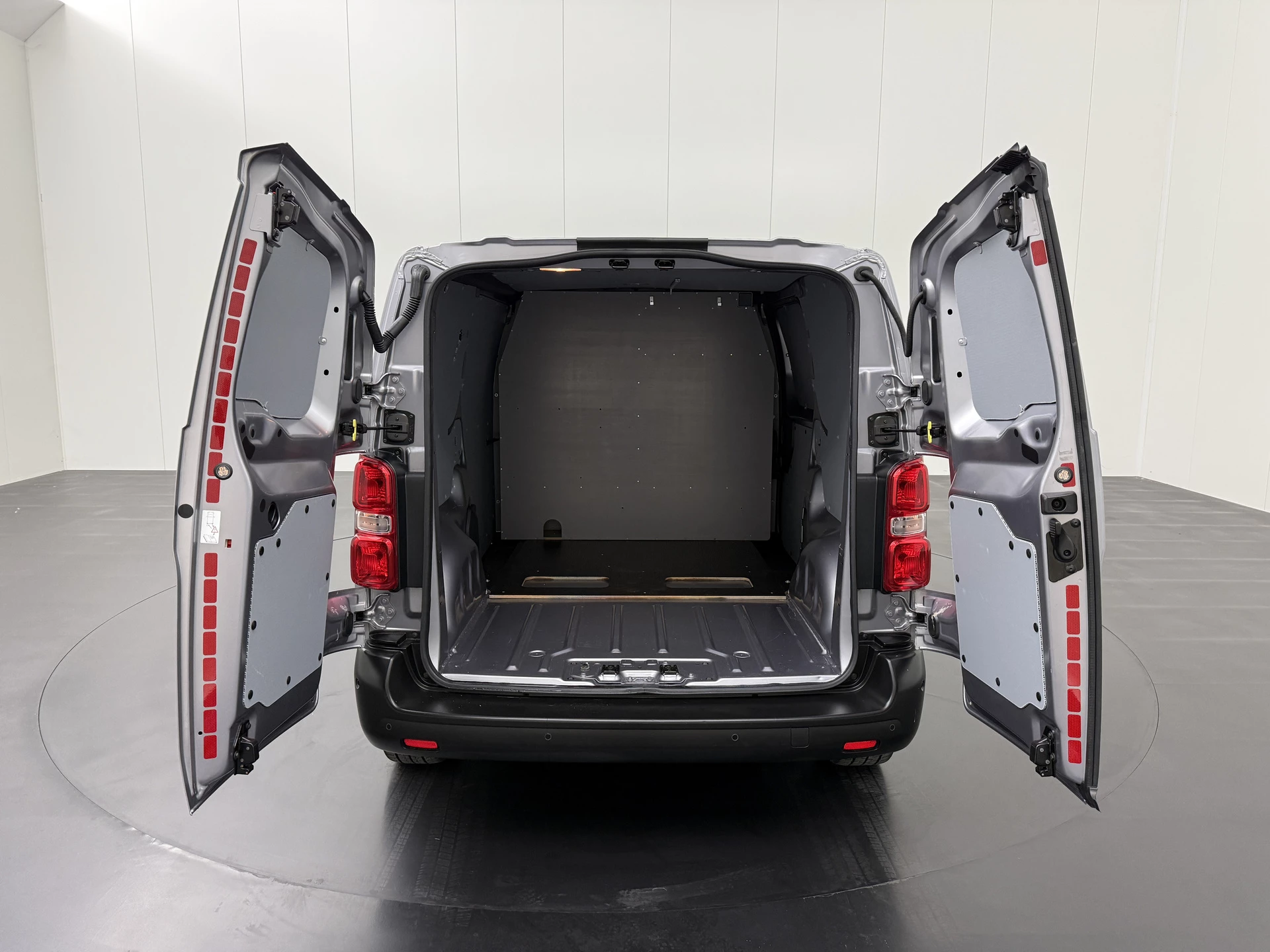 Hoofdafbeelding Opel Vivaro-e