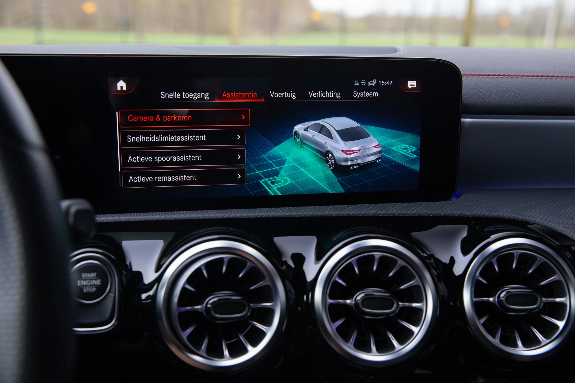 Hoofdafbeelding Mercedes-Benz CLA