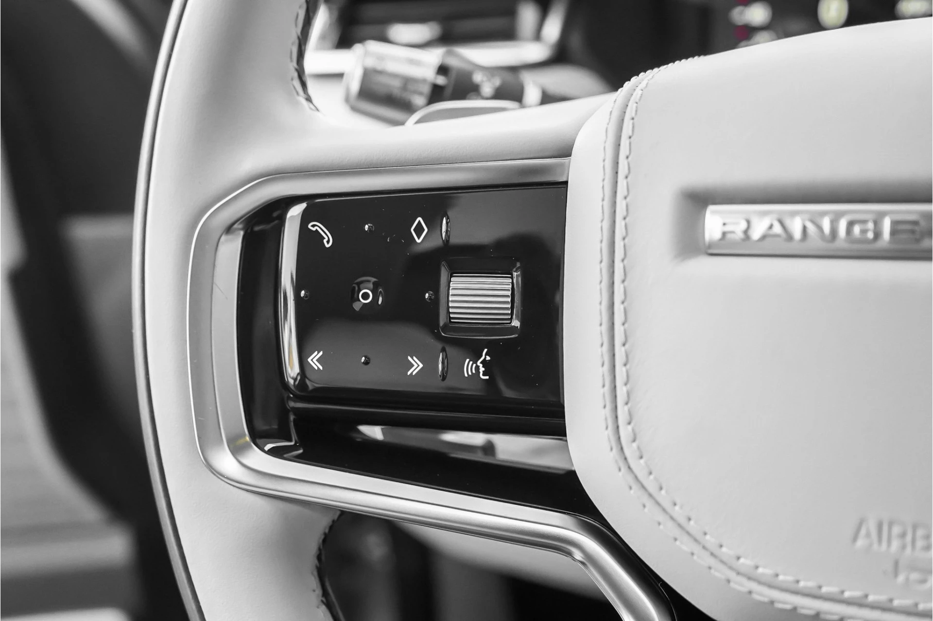 Hoofdafbeelding Land Rover Range Rover Velar